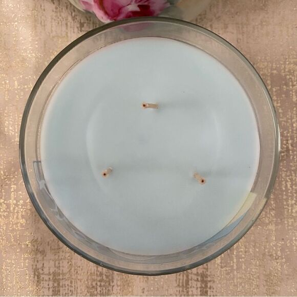 Lot of 4 NWT! Bath & Body Beach Theme Products: 1 Candle, 1 Soap & 2 Lotions - Picture 3 of 12